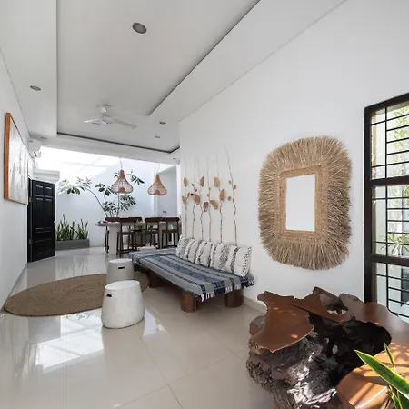 Gilang Balangan Vila